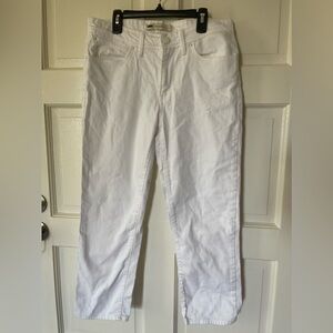 Levi’s White Cropped Jeans Women’s Size 8